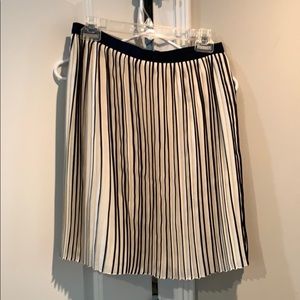 J crew pleated skirt